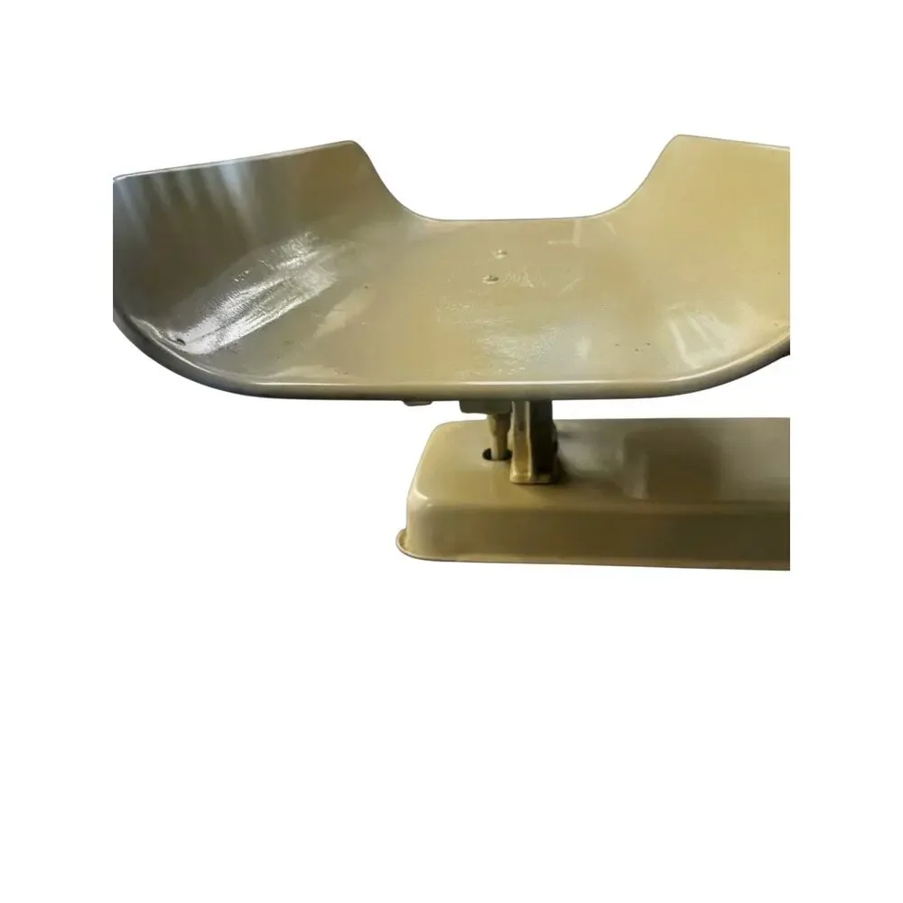 Vintage Detecto Baby Scale 30 lb Capacity Cream Metal Infant Scale